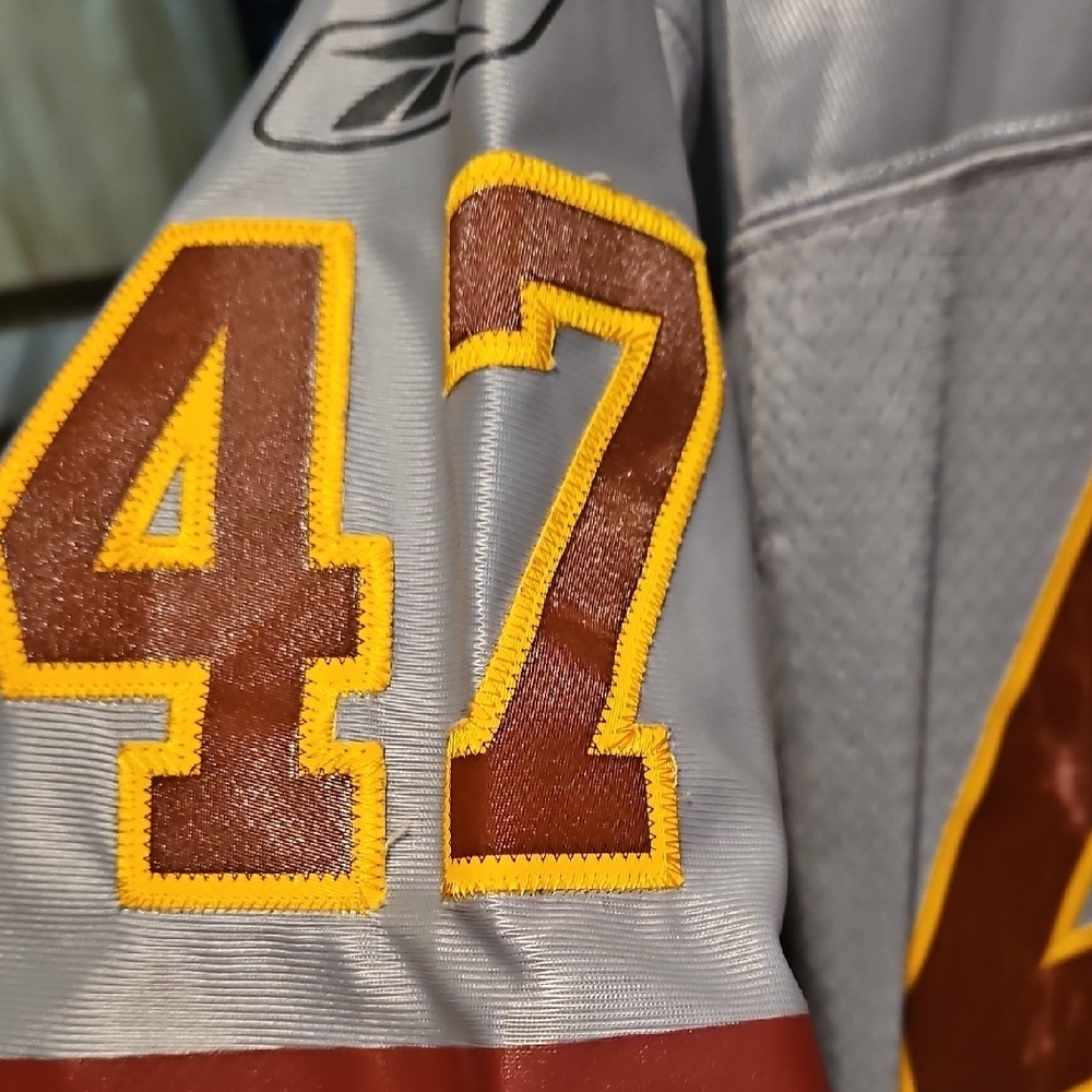 Chris Cooley REDSKINS Team Gray and Burgundy Men's JERSEY - Picture 3 of 7